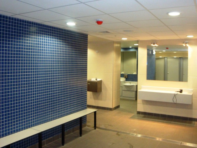 Brentford Fountain Leisure Centre, Changing Room Overview