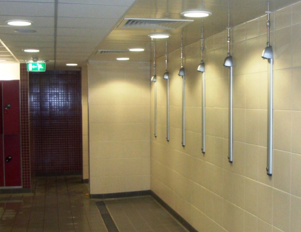 Brentford Fountain Leisure Centre, Changing Room Showers