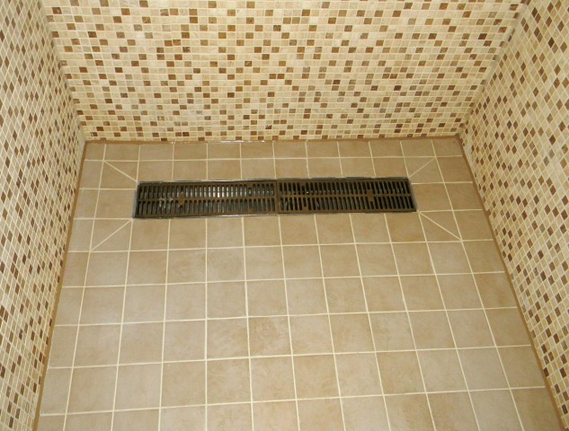 One Leisure, St. Neots - Treatment Room Shower Floor
