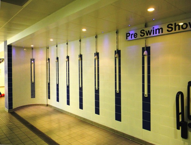 Garons Pool - Pre Swim Showers